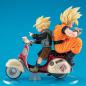 Preview: Dragonball Z 05 Desktop Real McCoy PVC Diorama Super Saiyan Son Goku & Super Saiyan Son Gohan & Motorbike 16 cm
