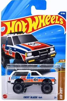 Hot Wheels HW Dirt Chevy Blazer 4x4 3/10