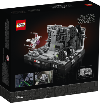 LEGO® Star Wars Death Star Trench Run Diorama 75329