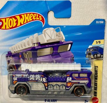 Hot Wheels HW Heavyweights 5 Alarm 1/5