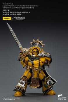Warhammer Imperial Fists Actionfigur Legion Praetor in Tartaros Terminator Armourwith Power Sword and Vigil Storm Shield 14 cm