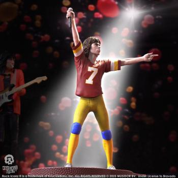 Rolling Stones Rock Iconz Statue Mick Jagger US Tour 1981 (Burgundy Jersey) 22 cm
