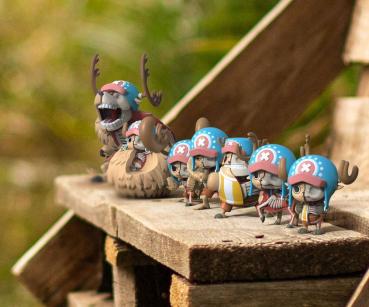 One Piece: Freeny's Hidden Dissectibles Series 3 Chopper 4 inch Vinyl Figure Blind Box (1)