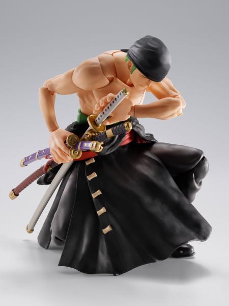 One Piece S.H.Figuarts Actionfigur Roronoa Zoro The King of Hell 15 cm