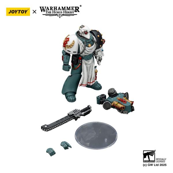 Warhammer 40,000: Sons of Horus Actionfigur Legion Apothecary 12 cm
