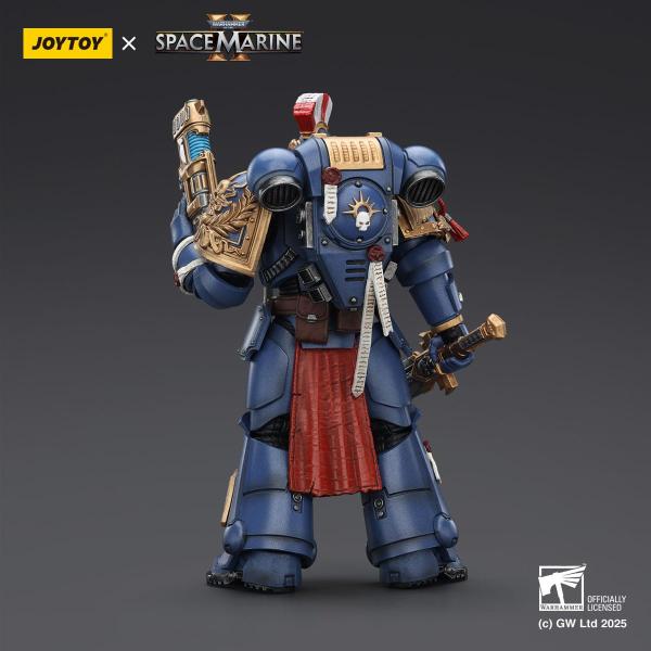 Warhammer 40,000: Space Marine 2 Actionfigur Ultramarines Relic Primus Armourwith Plasma Pistol and Combat Blade 13 cm