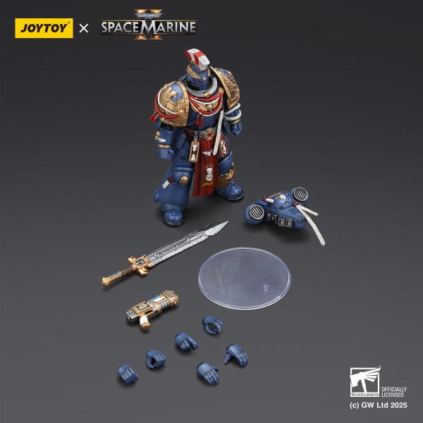Warhammer 40,000: Space Marine 2 Actionfigur Ultramarines Relic Primus Armourwith Plasma Pistol and Combat Blade 13 cm