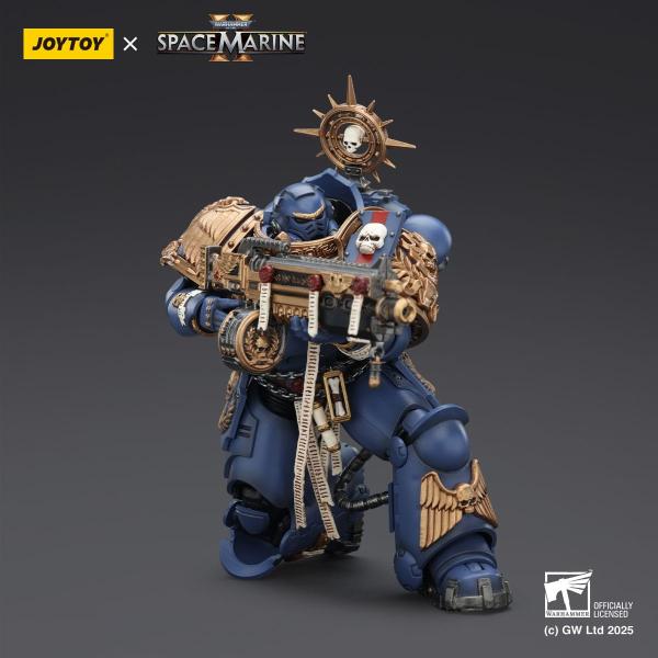 Warhammer 40,000: Space Marine 2 Actionfigur Ultramarines Heavy Relic Primus Armor with Heavy Relic Bolt Rifle 13 cm