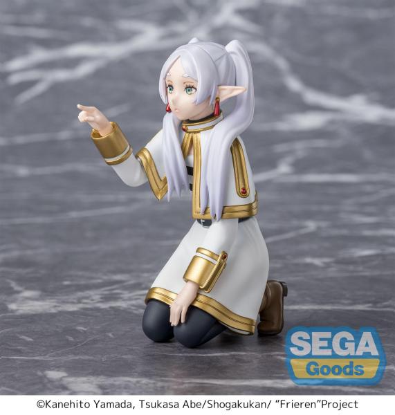 Frieren: Beyond Journey's End PM Perching PVC Statue Frieren Poking Something 10 cmFrieren: Beyond Journey's End PM Perching PVC Statue Frieren Poking Something 10 cm