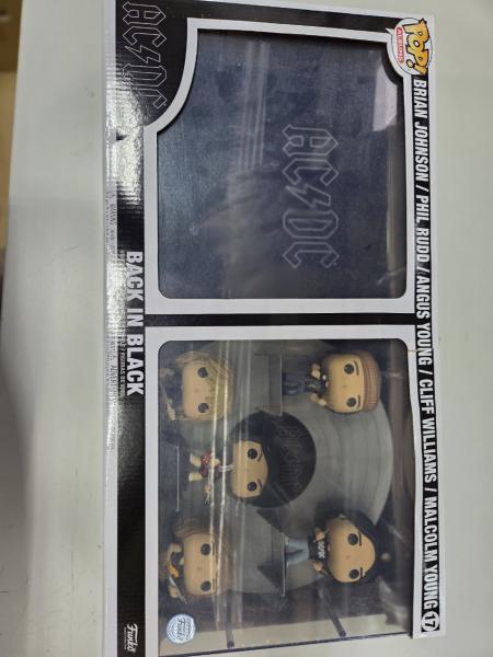 Lagerbruch Funko Pop ACDC Brian Johnson Phil Rudd Angus YOung CLiff Williams Malcom YOung 17 Album Cover
